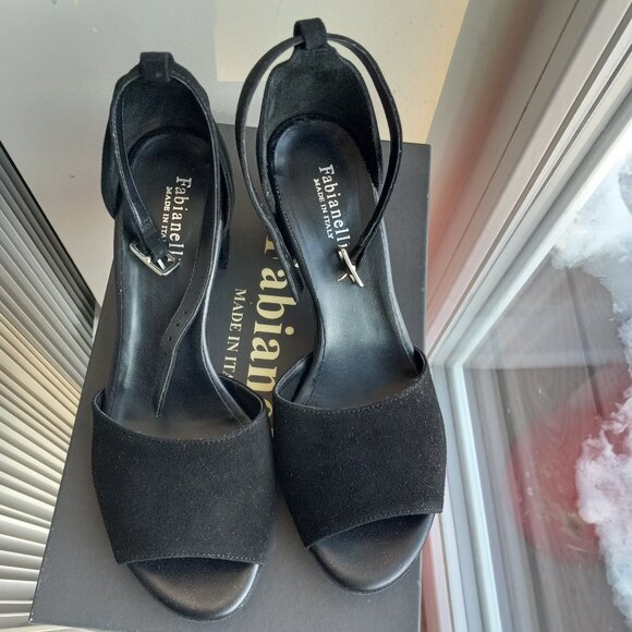 Fabianelli Black Suede Ankle Strap Block Heel Sandals Sz 38/ 7 -7.5 ITALY - Picture 2 of 16